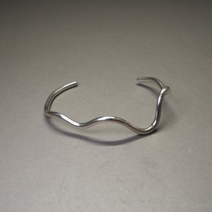 ニュアンス ウェーブ バングル NE-BA-1A