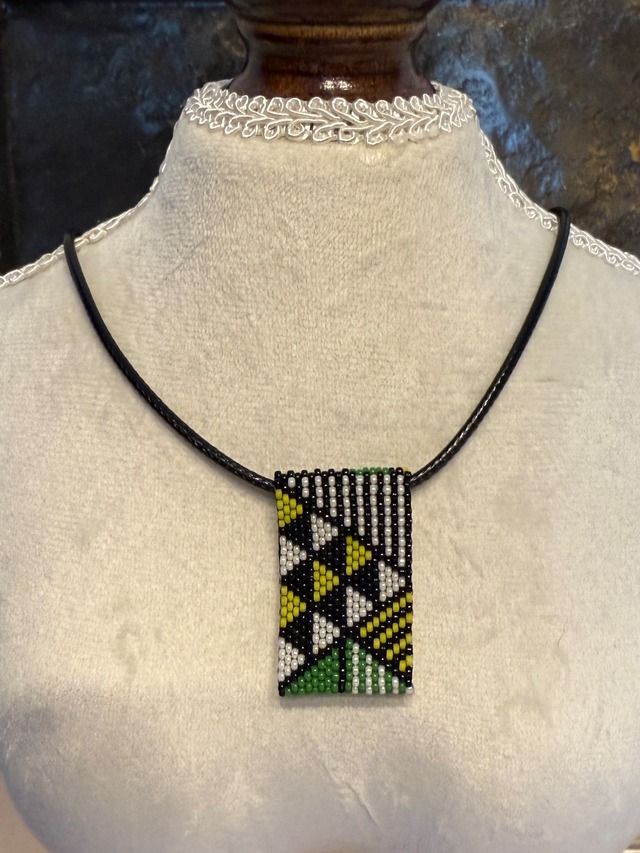 チェコネックレスグリーン