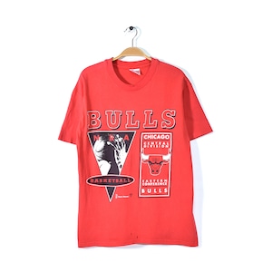 90s NBA シカゴブルズ USA製 ヴィンテージＴシャツ バスケットボール 赤 袖裾シングルステッチ HANES CHICAGO BULLS サイズL 古着 @BZ0148