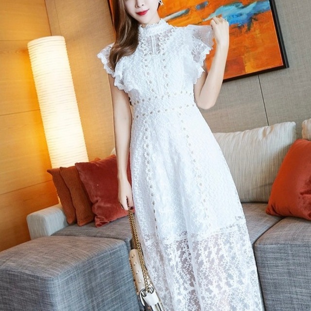 レース 綺麗め白ワンピース Bishell