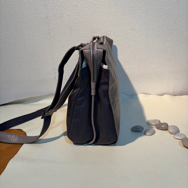 B.stuff ナイロンコンビショルダーバッグ(大)