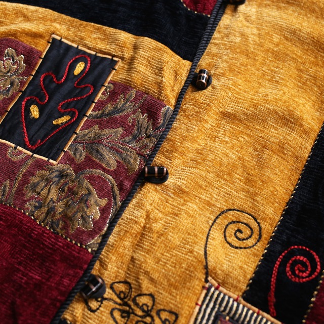 ”薩摩芋" color embroidery switching no-collar jacket