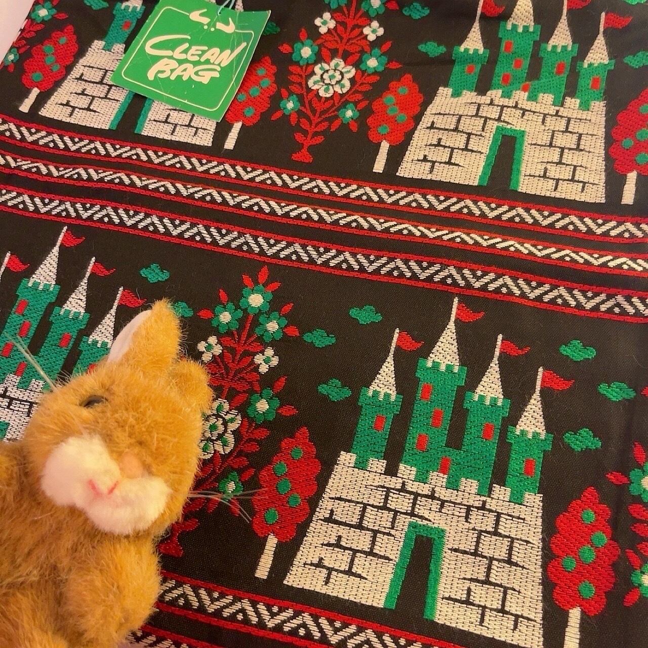 castle embroidery tote bag