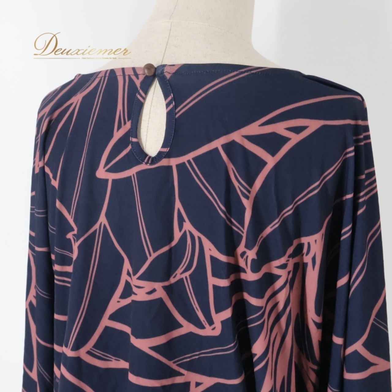 フラダンス 衣装 トップス ネイビー系 Kuulei Hawaii ハワイアン ハワイアンプリント アロハ フラ ダンス レッスン 練習 フラ ドルマンスリーブ ピンク系 紺 ピンク 七分袖 かわいい おしゃれ 大人っぽい 上品 やわらかい ふんわり フラダンス衣装 ネイビー トップス ドルマンスリーブ レディース 衣装 可愛い おしゃれ 練習着 アロハ柄 お洒落 フェミニン