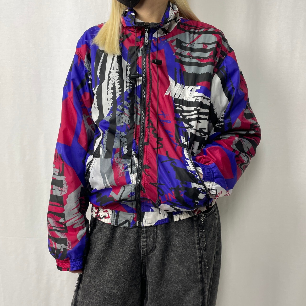 93e992ef59d04b057d4b7641d51a5f 