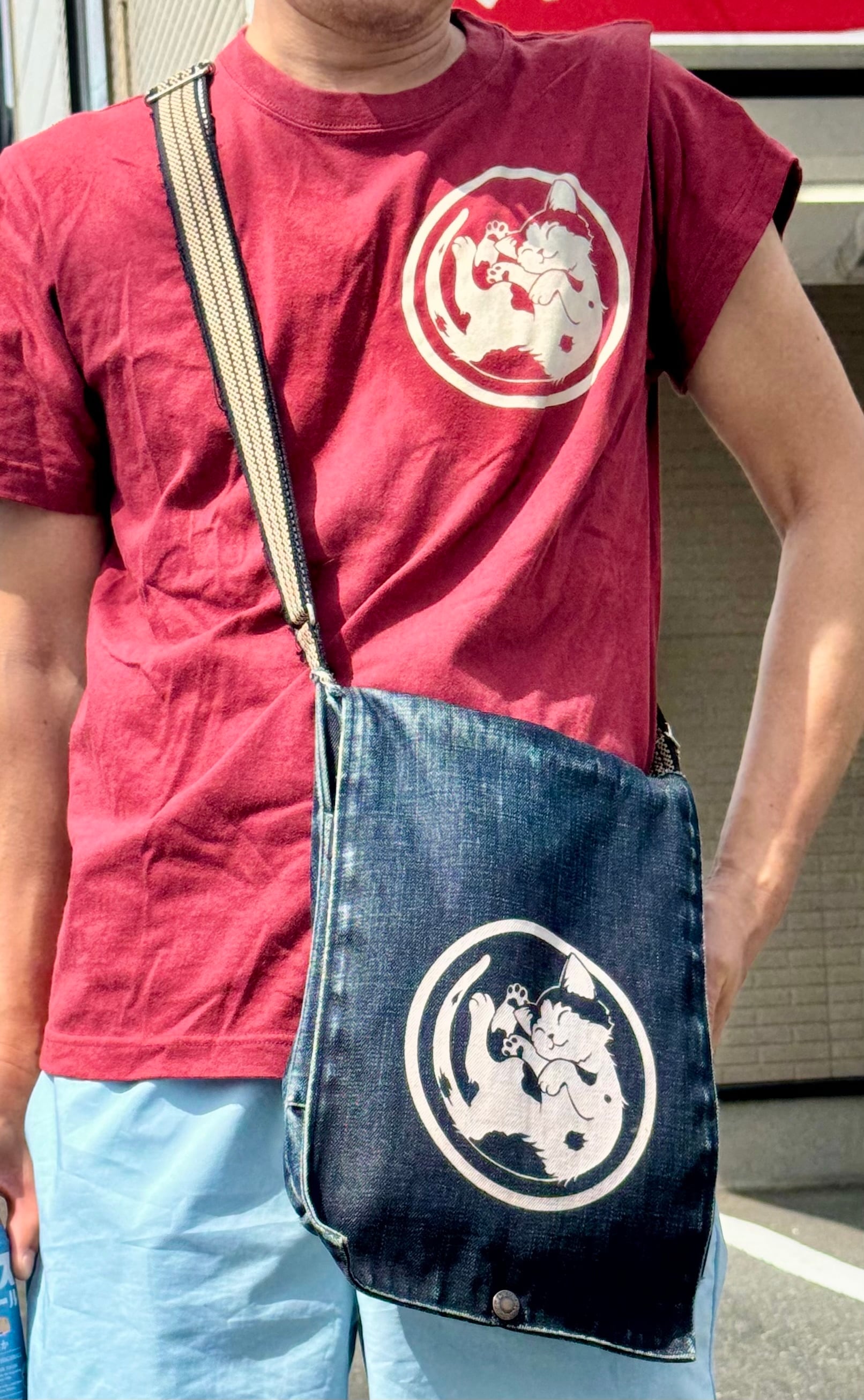 岡山デニム「にゃおとら」ショルダーバッグ（A）Japanese denim