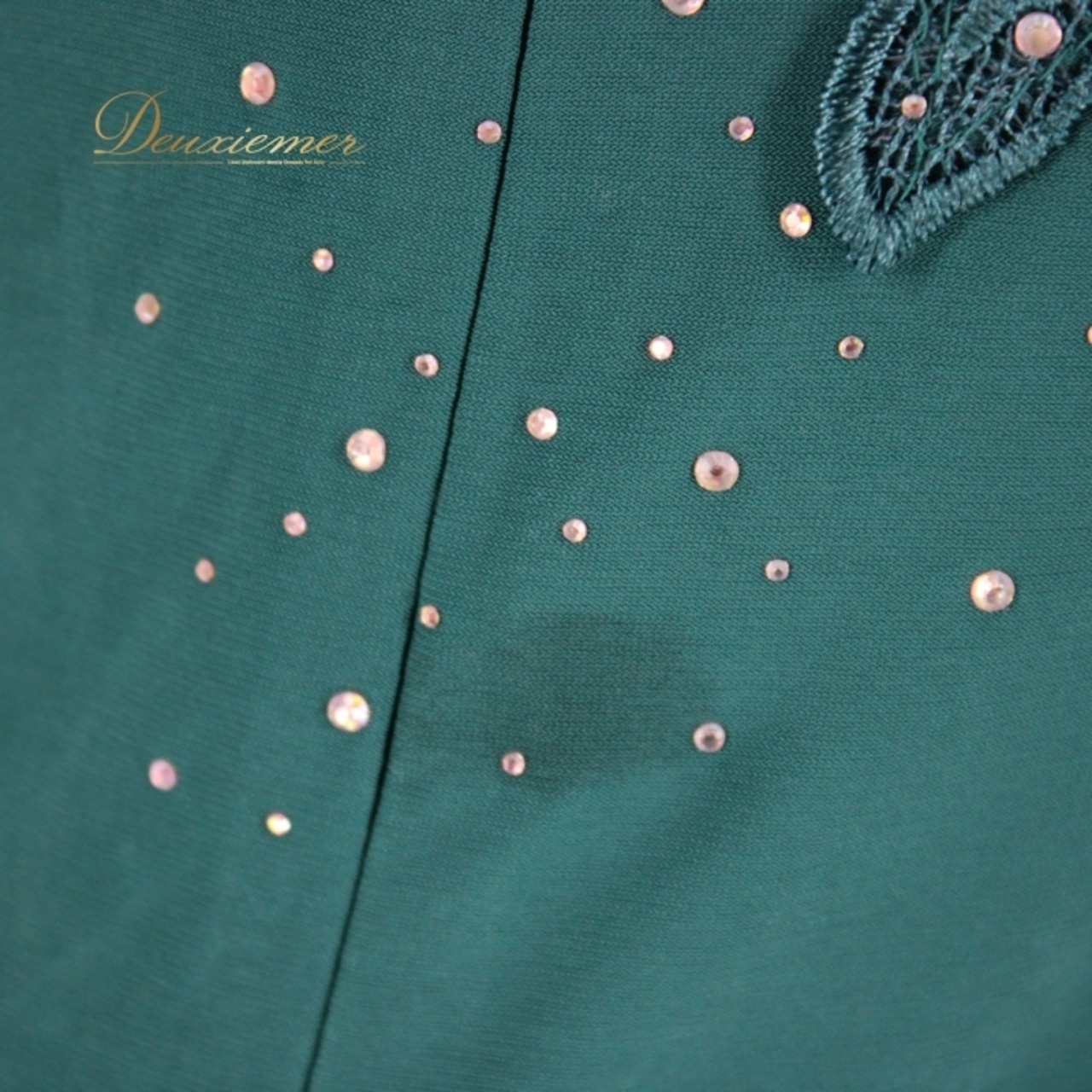 社交ダンス 衣装 スタンダード ドレス ワンピース レッスンウェア パーティ衣装 女性用 緑 グリーン系 Leirena レイリーナ チョーカー 高級 おしゃれ エレガント ダンス パフォーマンス ゴージャス ショートスリーブ フレア 伸縮性 快適 デザイン ラインストーン付き ステージ衣装 フォーマル ドレッシー パーティーイベント 特別な日 着こなし 女性用ドレス スタイル 柔らかい素材 衣装 楽しむ