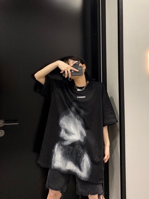 【トップス】ユニセックスルーズヴィンテージポートレートプリントコットン半袖Tシャツ 2204092315J