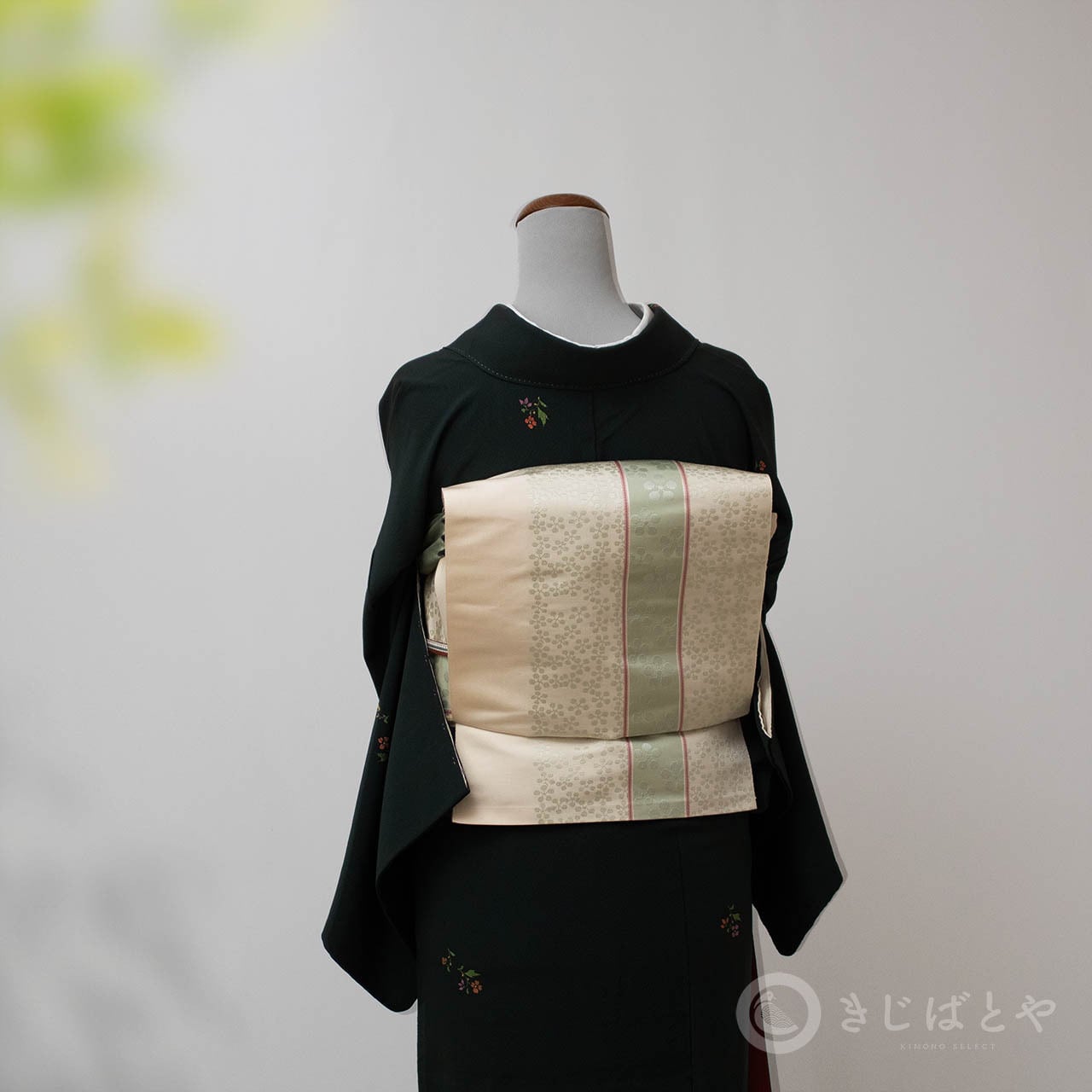 正絹ちりめん 黒橡のとび柄小紋 袷 | きじばとや