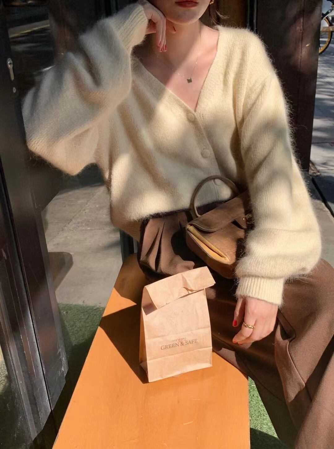 シャギーニットカーデ　AJ2205-508