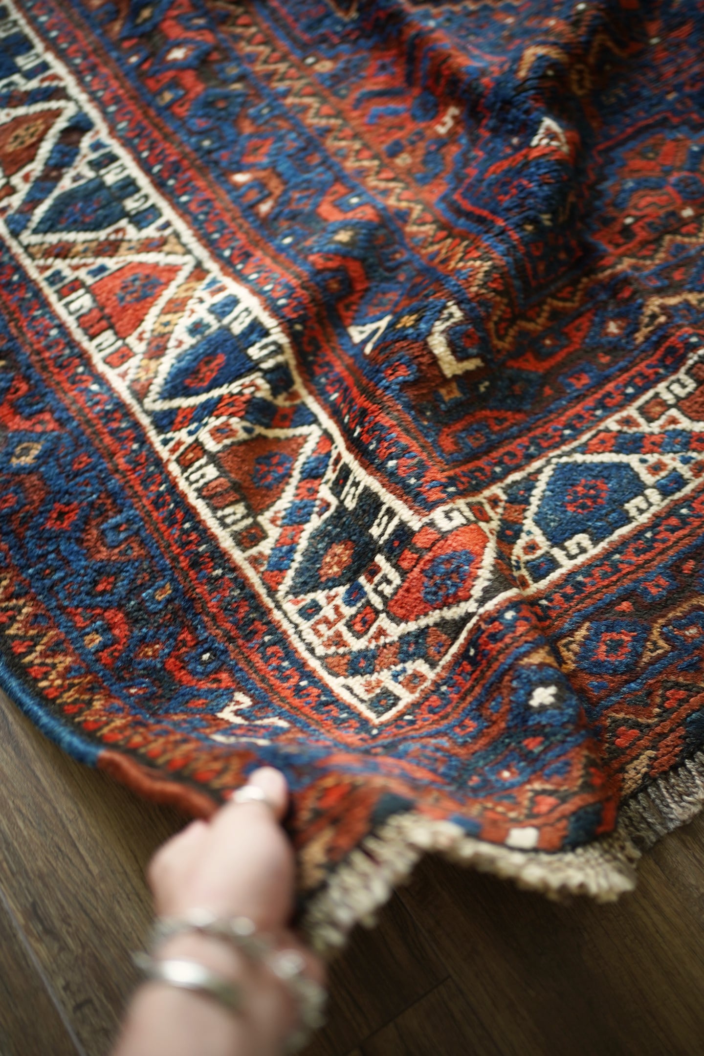 ヴィンテージ トライバル ラグ War rug トライバルラグ | 遊牧の記憶を、足元に敷く – tiflo