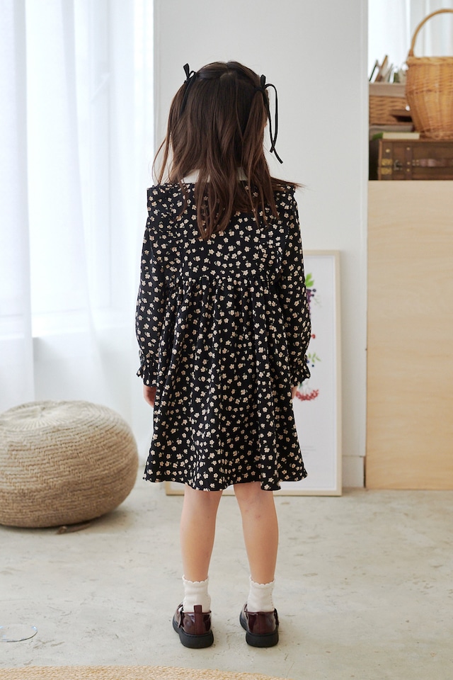 丸襟スクエアフリルワンピース<Black flower>