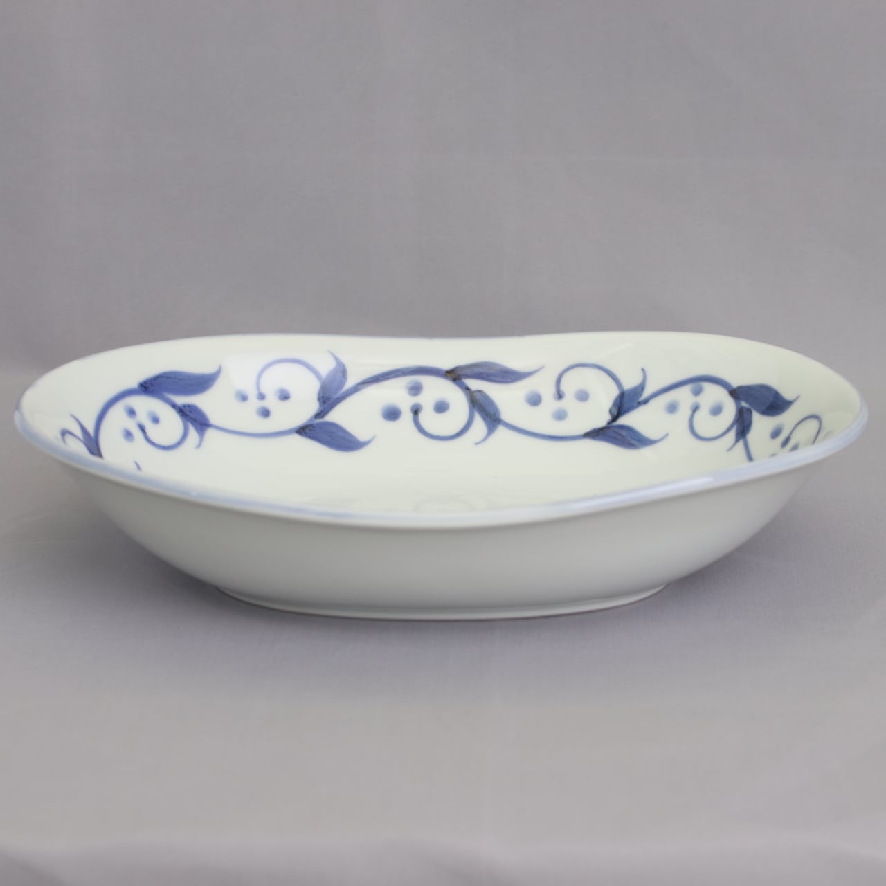 砥部焼 千山窯 だ円鉢（大） 三ッ紋