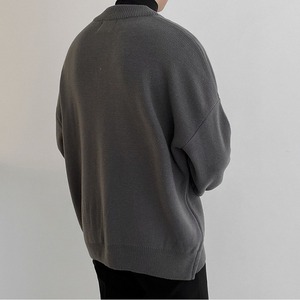 Vネックソリッドカラーニット　MT0080344