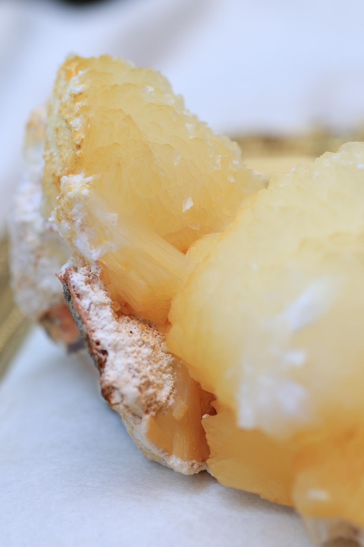 イエロースティルバイト「太陽の果実」Yellow Stilbite  ◇ 天然石・鉱物・パワーストーン・原石 | st00292