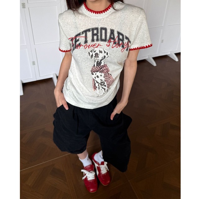 ドッググラフィックカラーステッチTシャツ 1col R02297