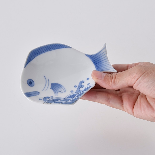 鯛波紋（青）　鯛型皿