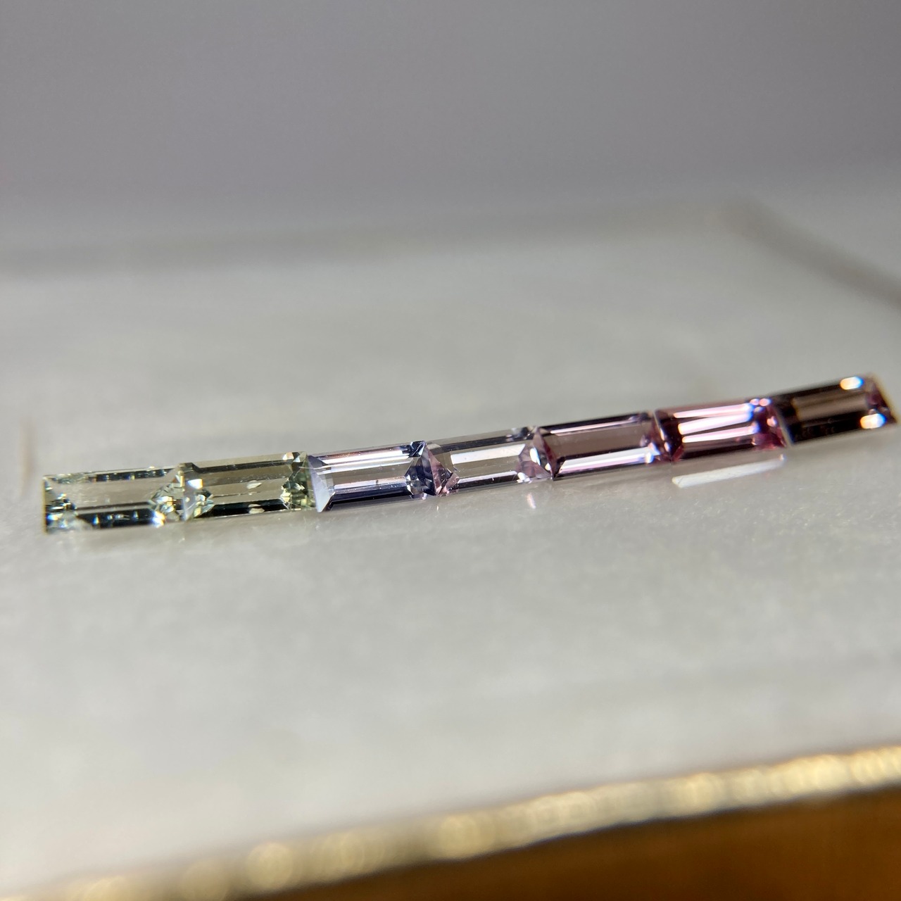 サファイア 7点セット 約3.8-4.0*1.8-2.0mm r-0642