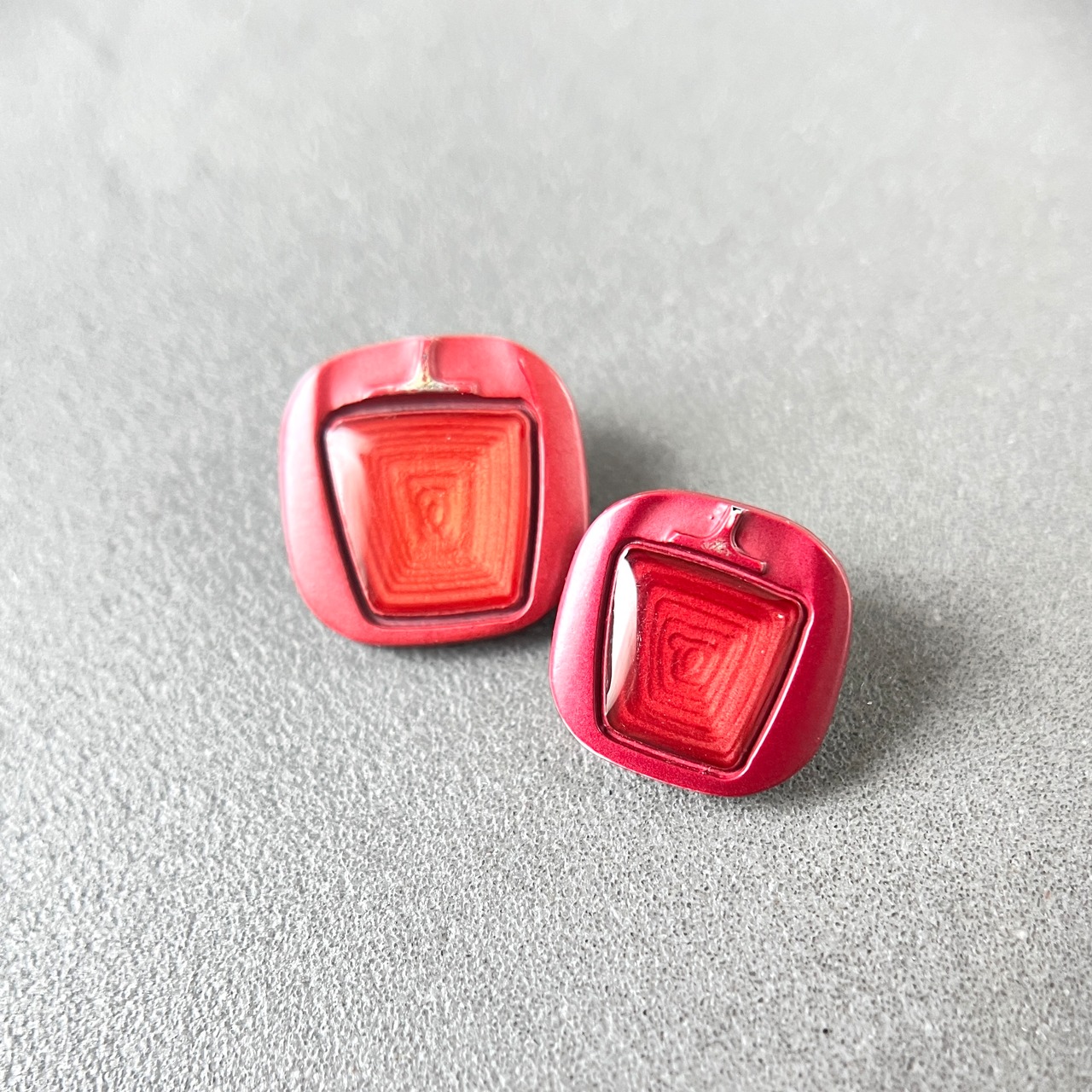 【2個セット】変形スクエア×ルビーレッド 13mm・画像5