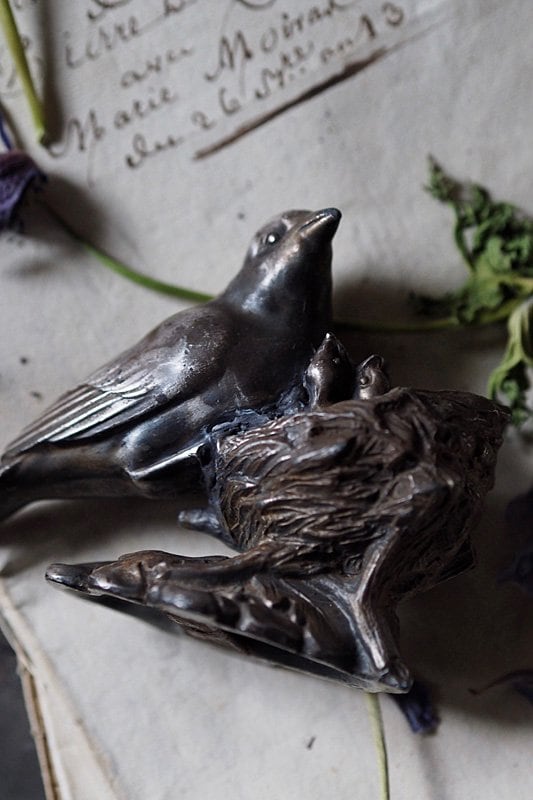親鳥雛鳥、巣篭もりを-antique pewter bird objet | アンティーク