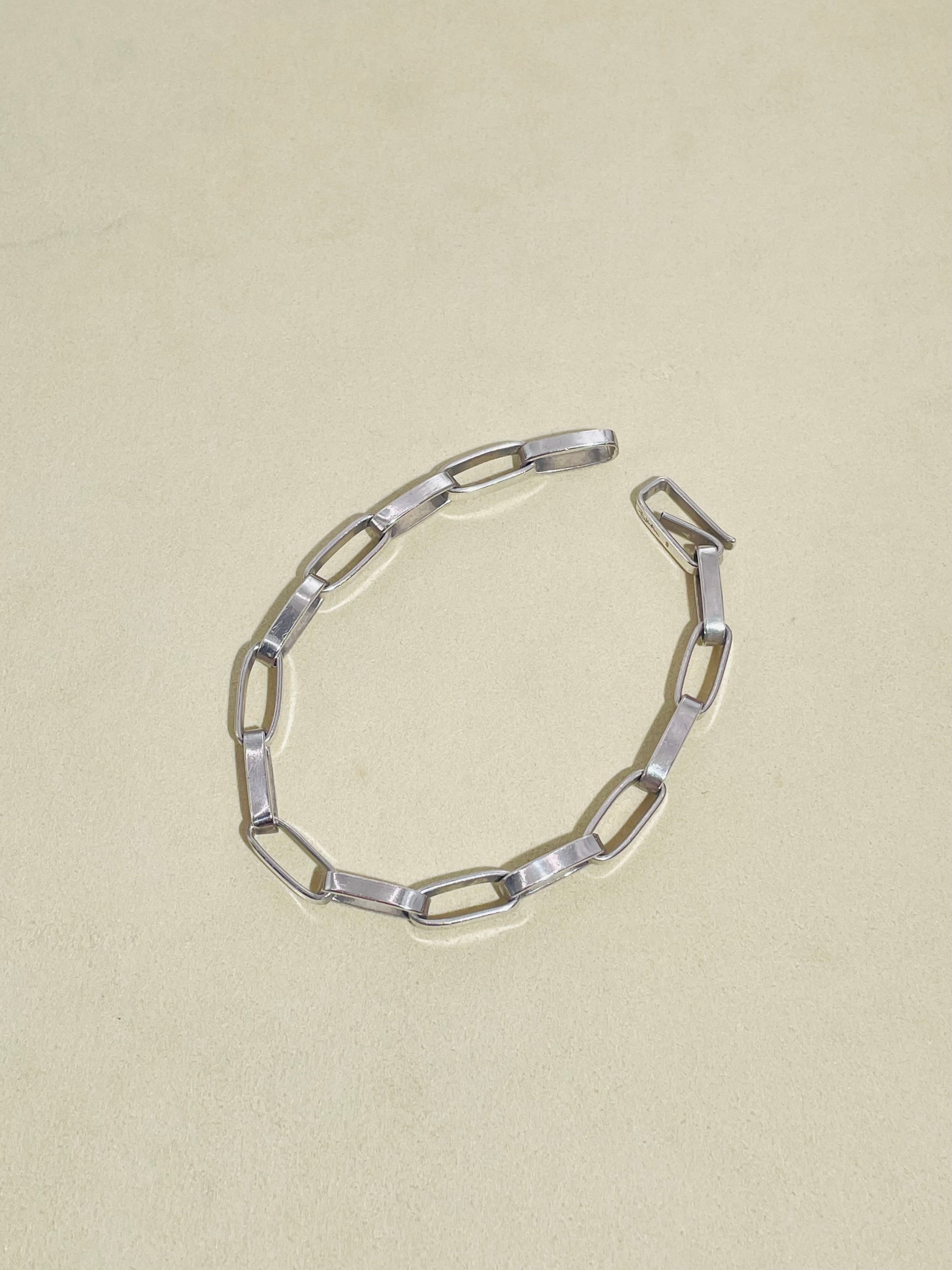 Scandinavian Craft Bracelet -Ray Urban-