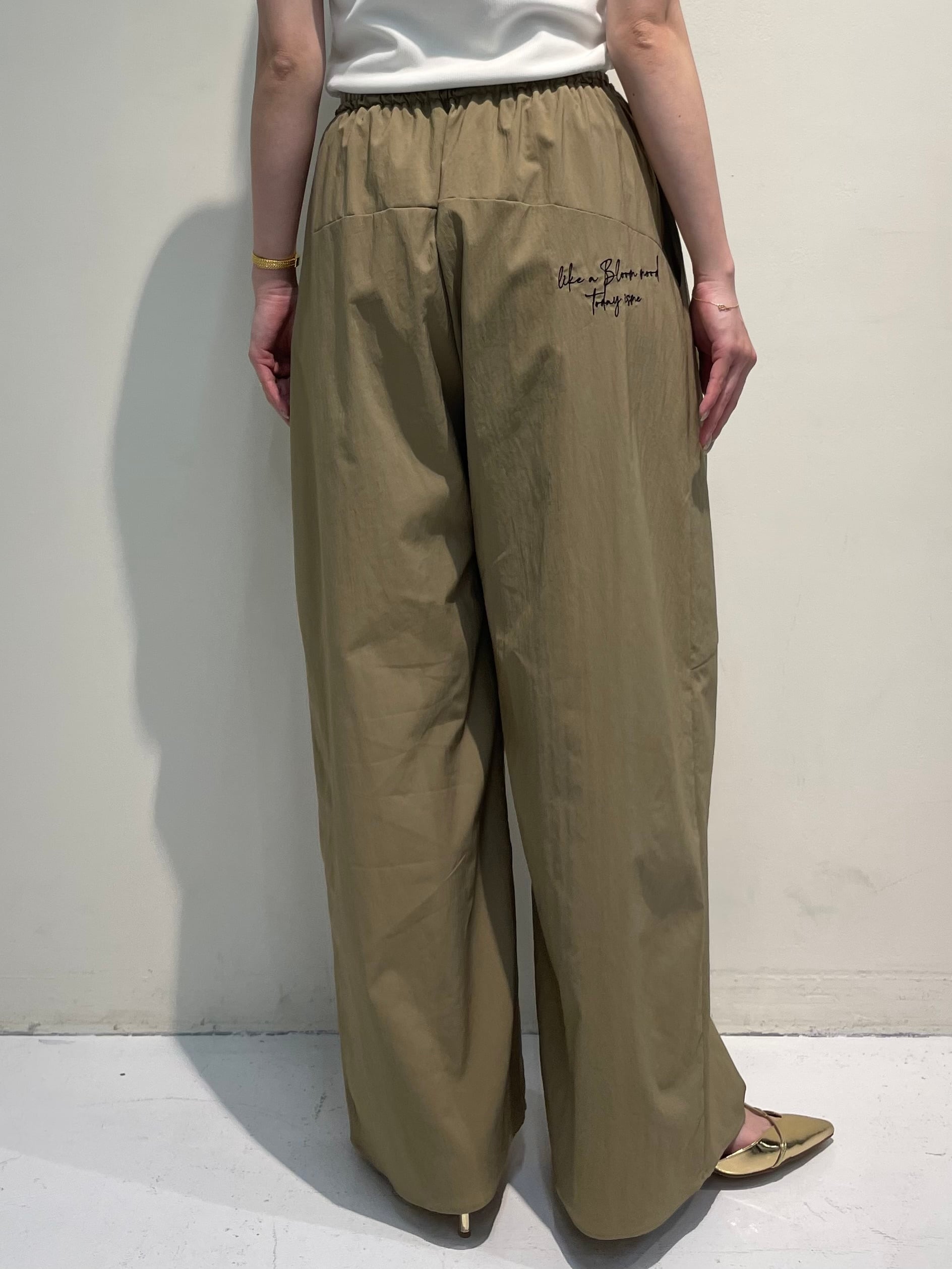 新品　エイミーロウ　バンダナカスタムジャケット　カーキ p1R3ZAGLsNYs.jpg?width=768 ジャケット・アウター