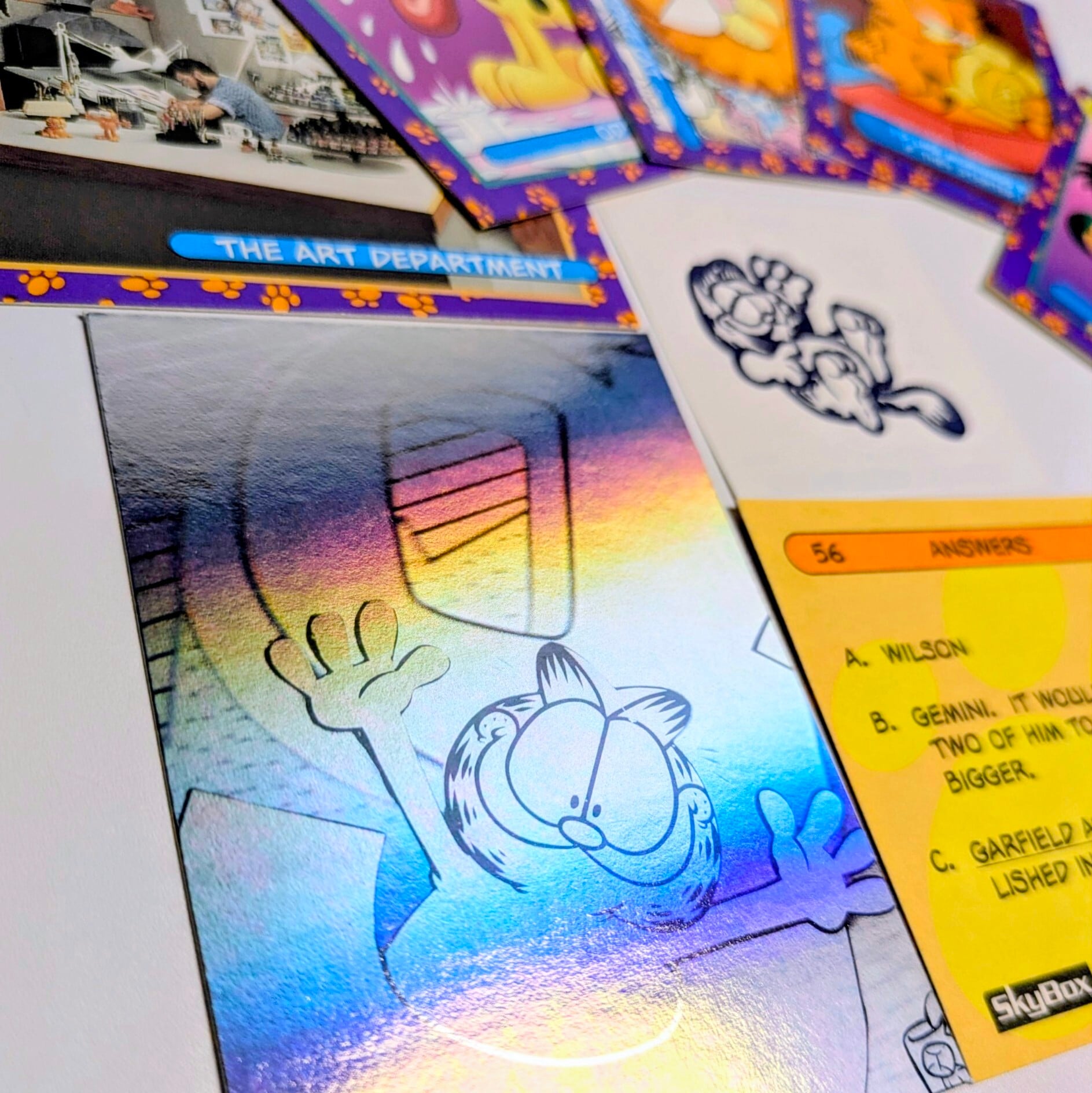 ☆送料無料!☆ VINTAGE 1992【 Garfield( ガーフィールド ) 】 PREMIER EDITION トレーディングカード 単品 (1個=8 STICKER+1 TATTOOシール入)〚アメリカン雑貨 アメトイ〛