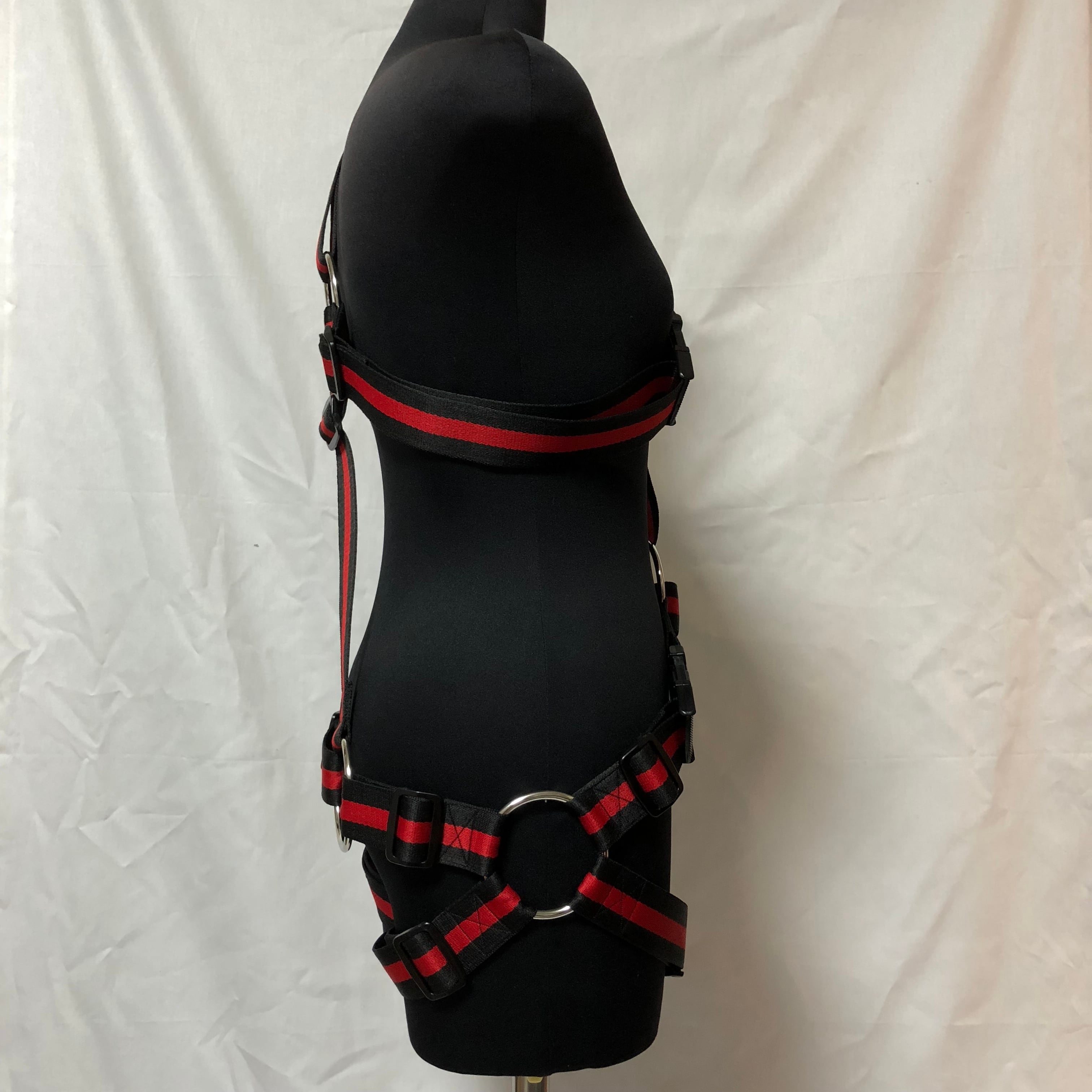 フルハーネス 赤黒
