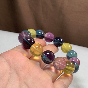 1.発色美しい大玉フローライトブレスレット