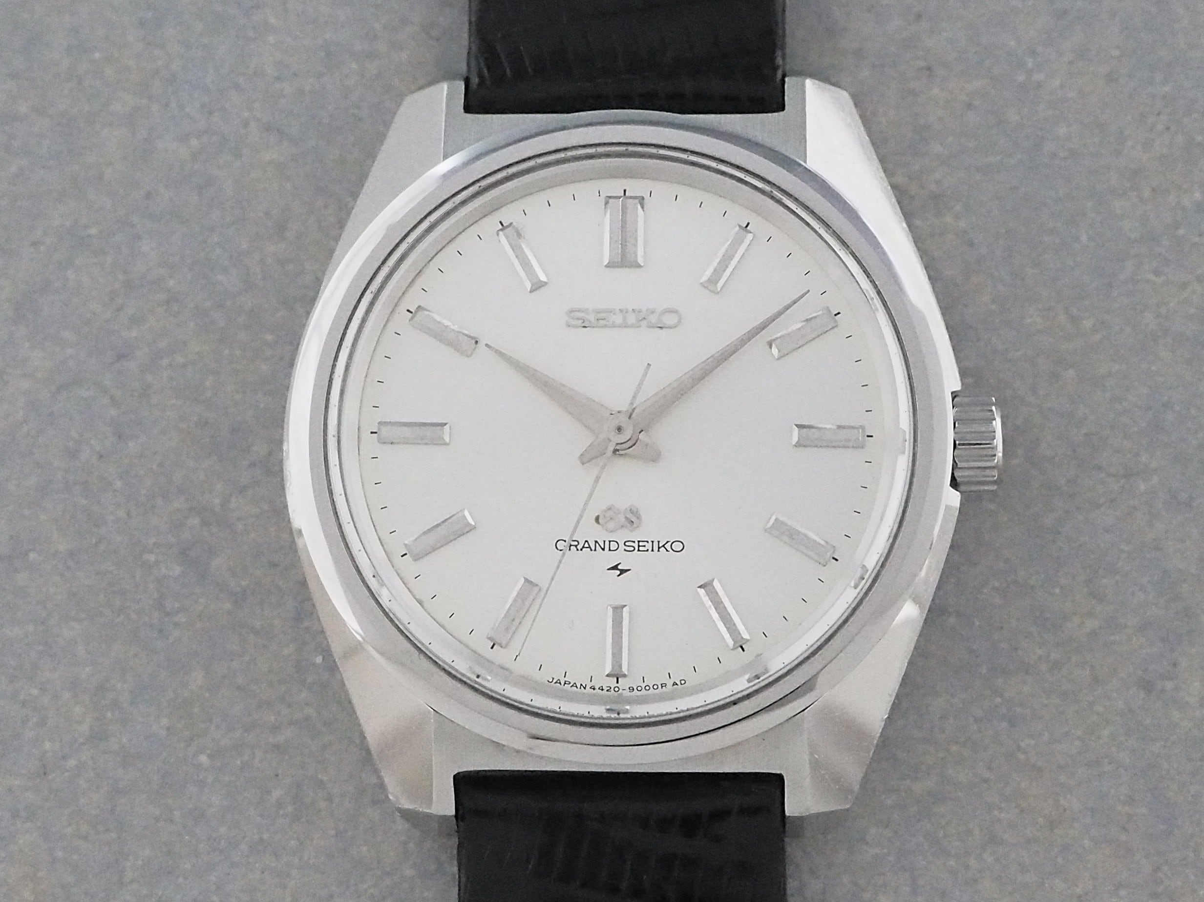 SEIKO | L o'clock