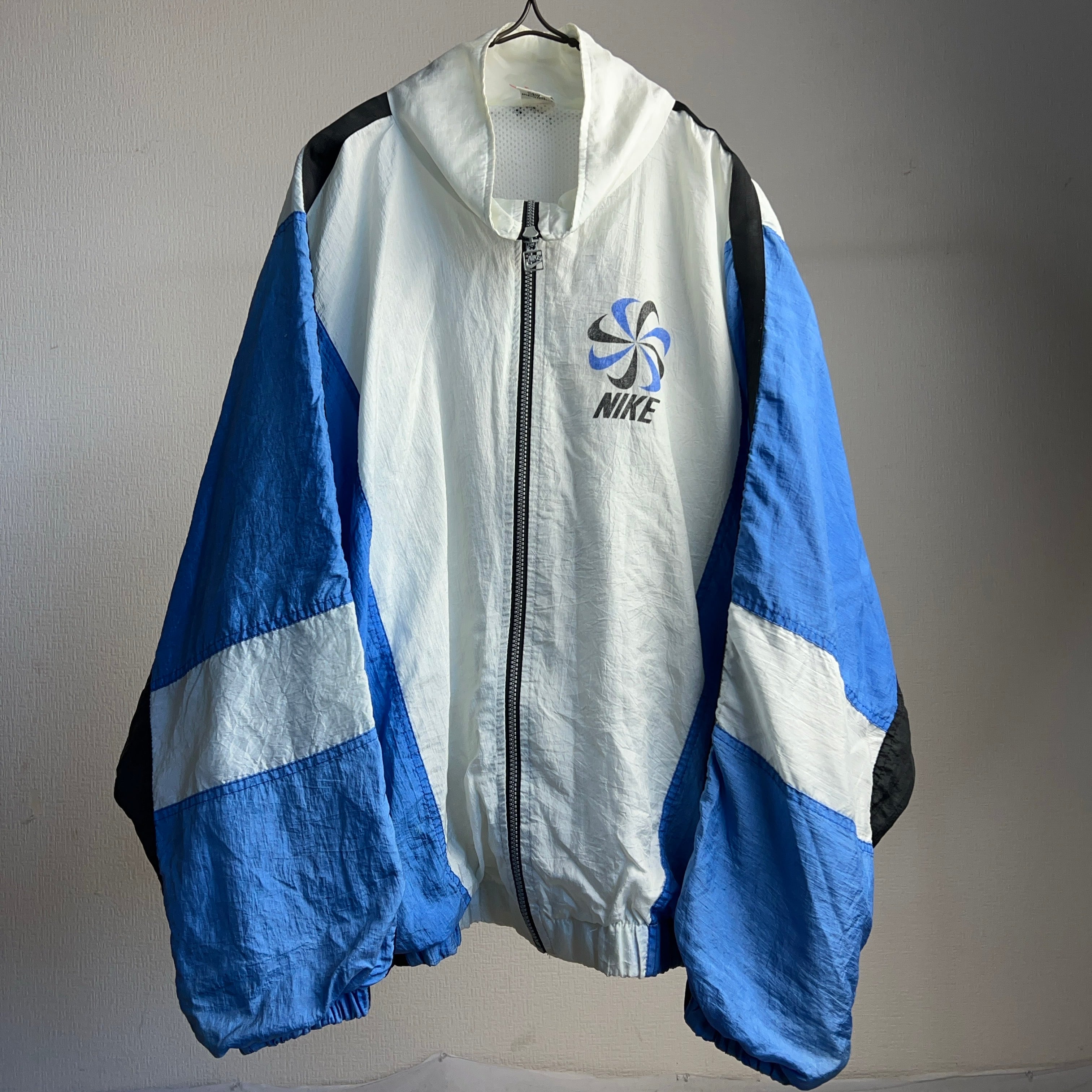 90's NIKE Nylon Jacket SIZE L 90年代 風車ナイキ ナイロンジャケット スウッシュロゴ  銀タグ【1000A658】【送料無料】