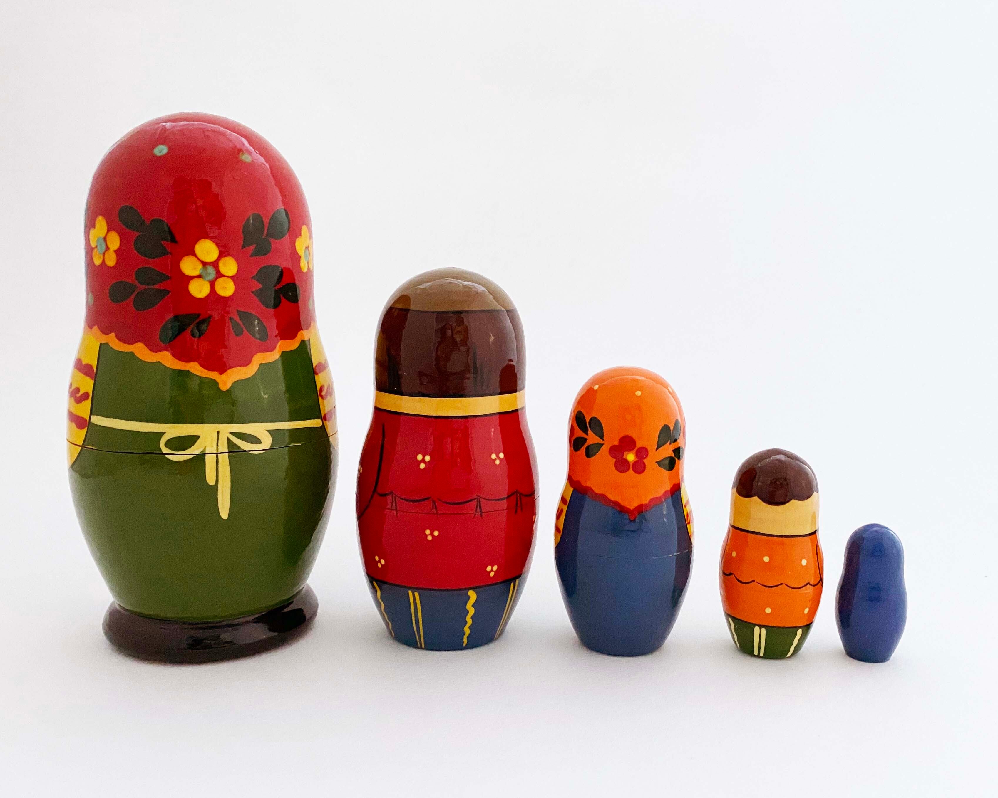 セルギエフ産マトリョーシカ / お人形抱っこ5個組