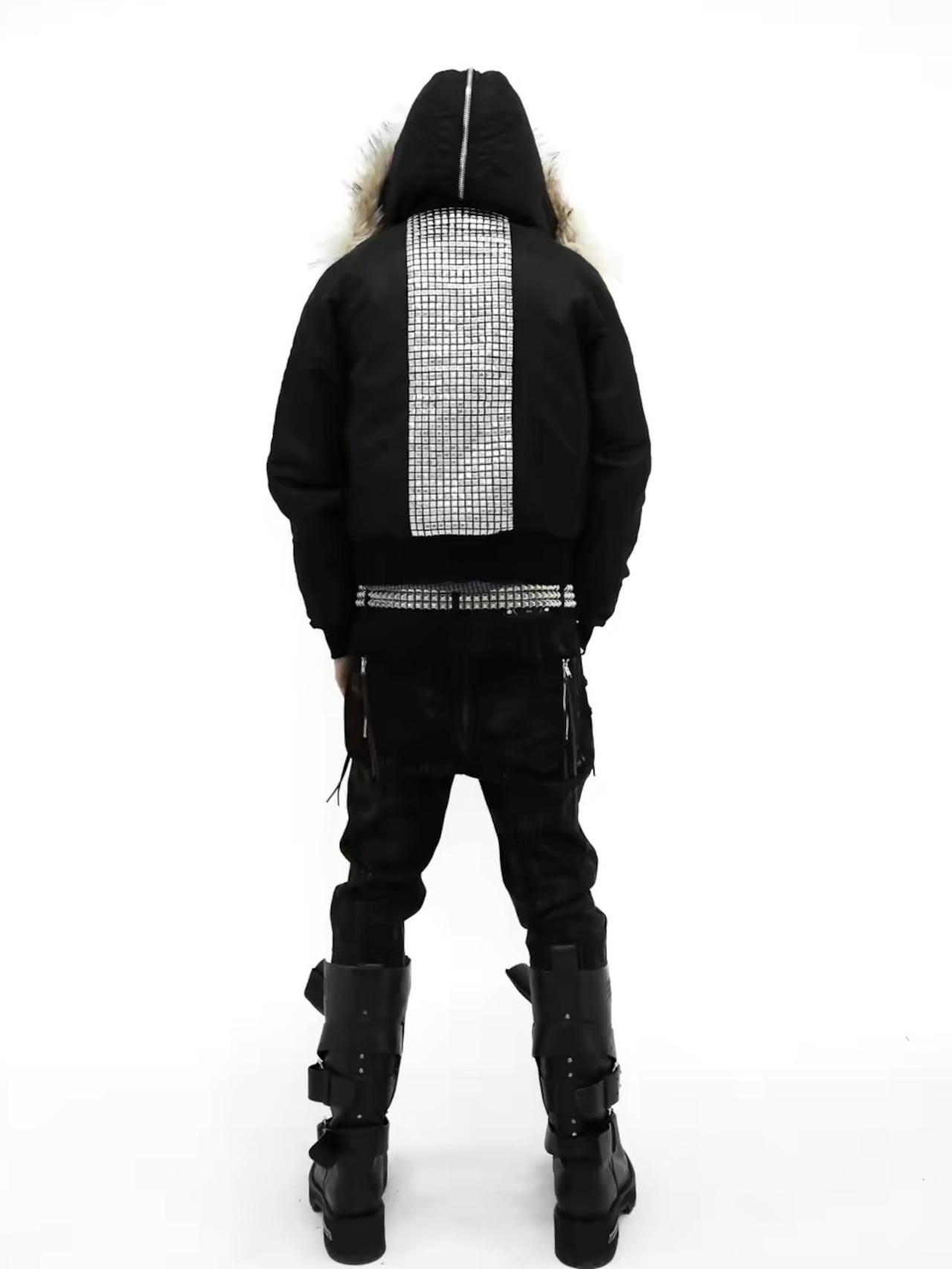 【UCANTBELIKEME】Coated Studded Skinny Denim