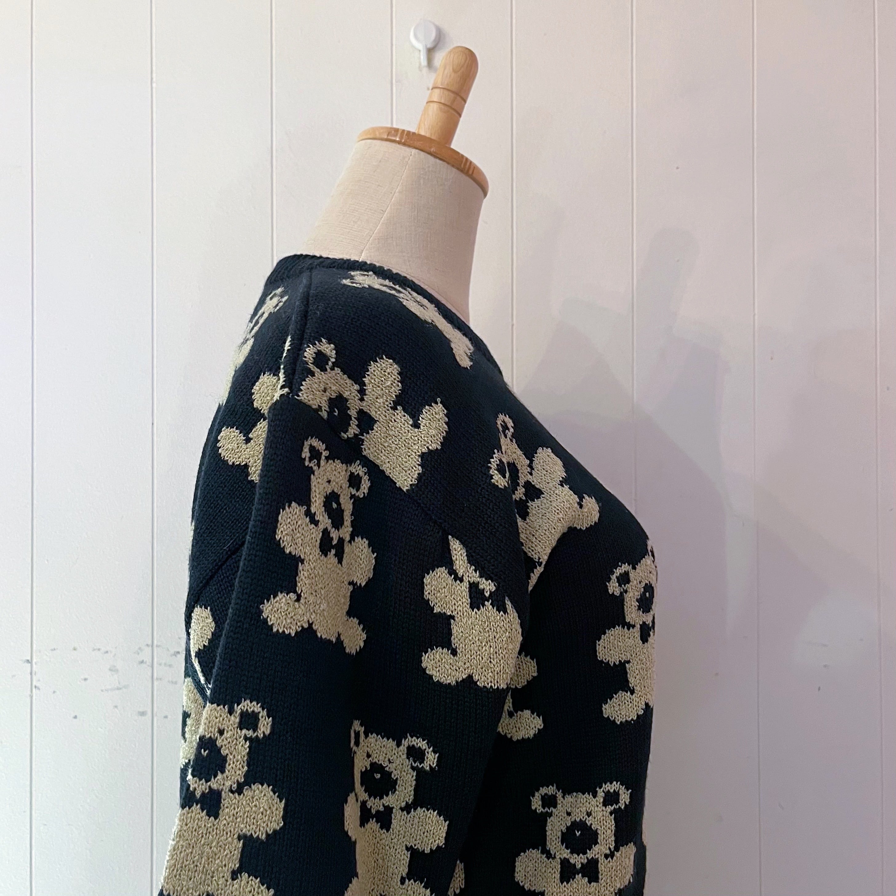 ribbon bear jacquard knit sweater