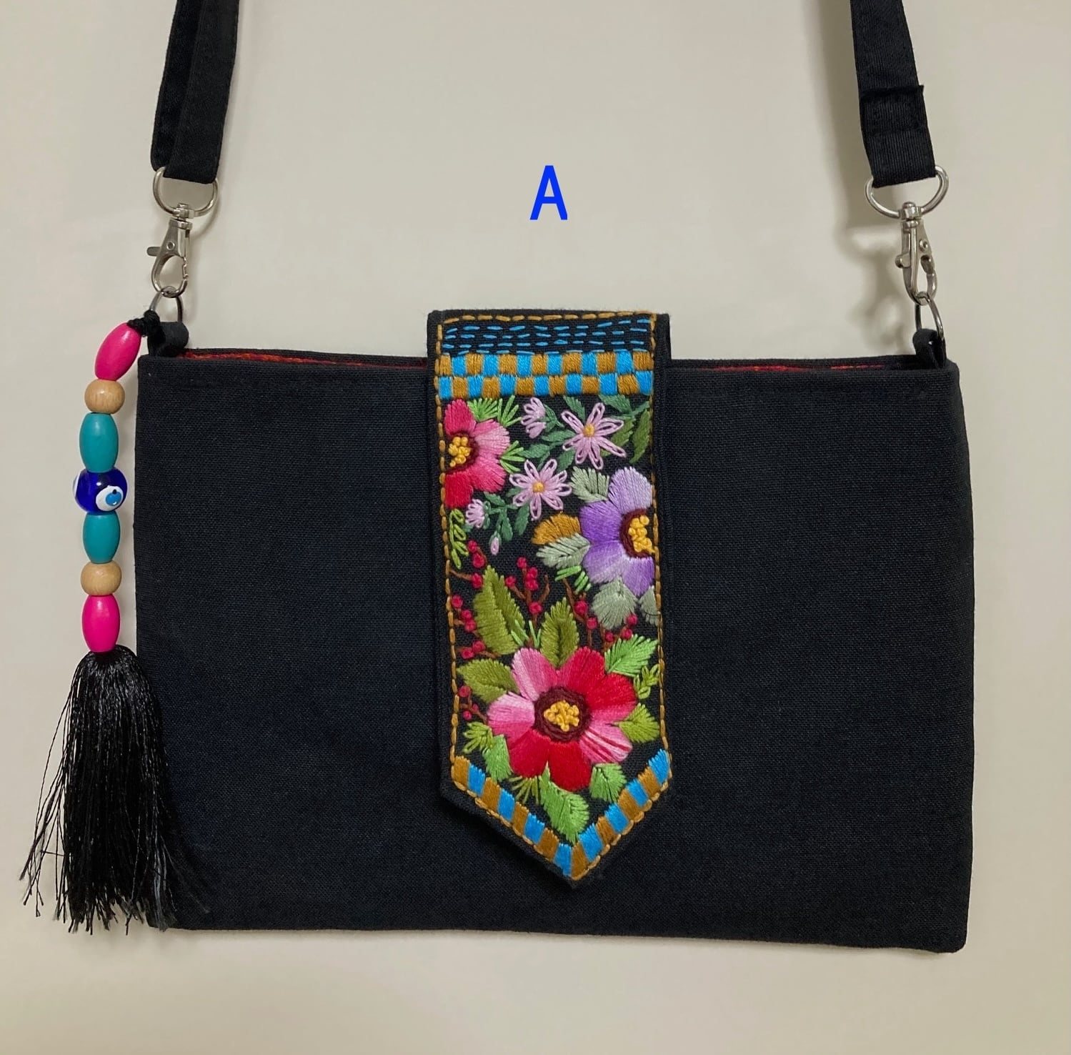 手刺繍 | イブラワハイト ibrawakhait