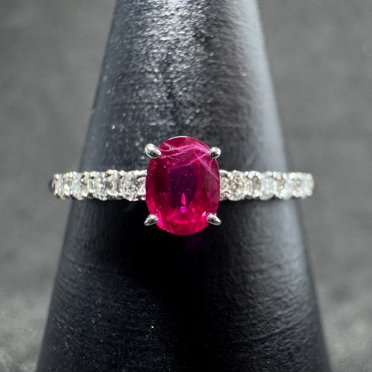 Pt950 0.35ct ルビー ダイヤモンド リング | カオキ | 日本最大級の品