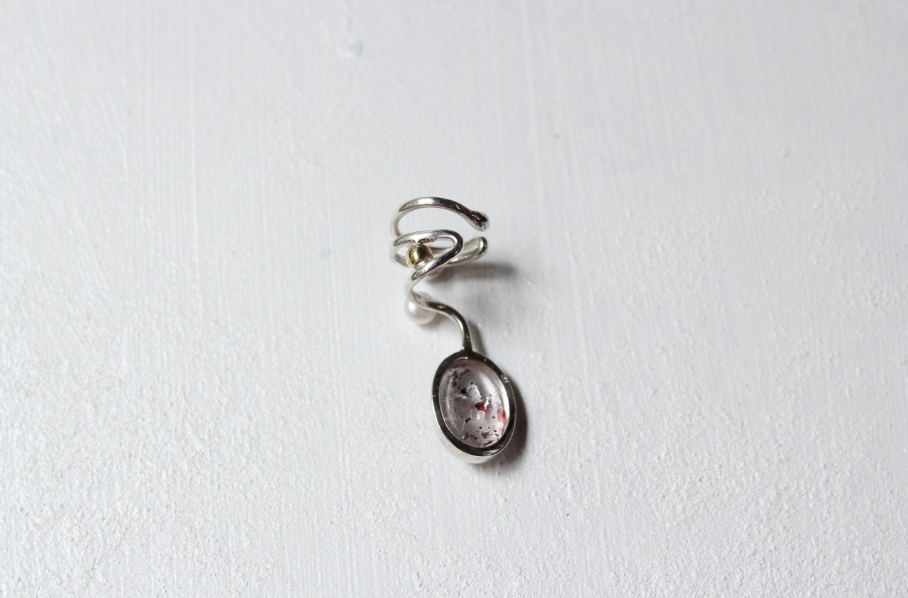 インクルージョンクォーツの３連イヤーカフ/SV950