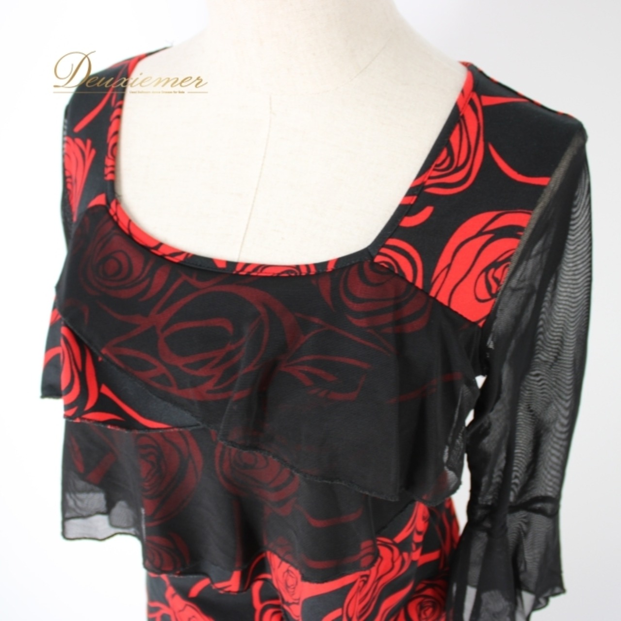 社交ダンス 衣装 スタンダード 上下セット ツーピース レッスンウェア パーティ衣装 ICHIOKU イチオク 赤 黒 レッド系 ブラック系 花柄 薔薇 バラ アシンメトリー デザイン エレガント 花モチーフ ダンスウェア 高品質 ポリエステル レッスン用 フィット感 ストレッチ性 着心地抜群 おしゃれ 大人用 モード カジュアル 発表会 フォーマル レディース