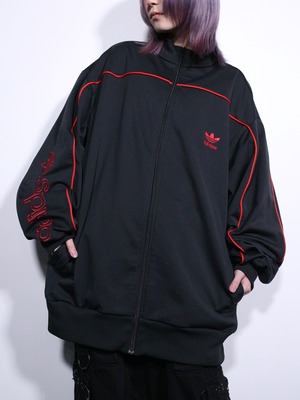 ”adidas” red piping and sleeve 刺繍 logo design track jacket