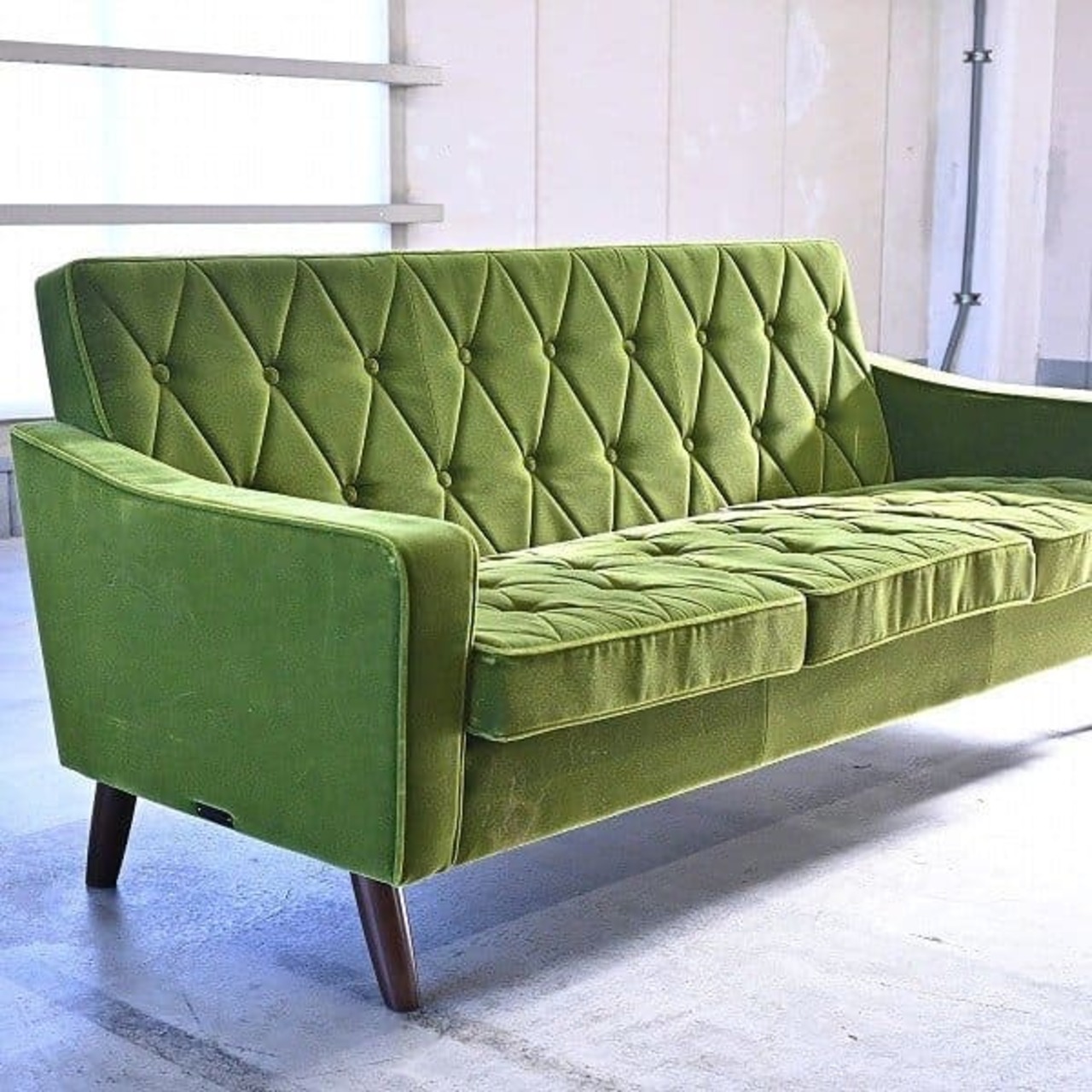 カリモク60 14万「ロビーチェア 3シーター モケットグリーン」アームソファ 3人掛け リビング ダイニング KARIMOKU レトロ 名作 Kチェア【中古家具/中古インテリア/USED家具ユーズド家具/リサイクル】