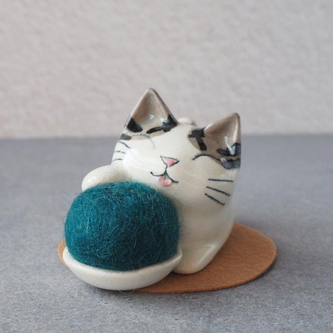 縁起物❣️猫弁財天様と白蛇様。干支、陶器人形、置物、キジトラ猫、猫