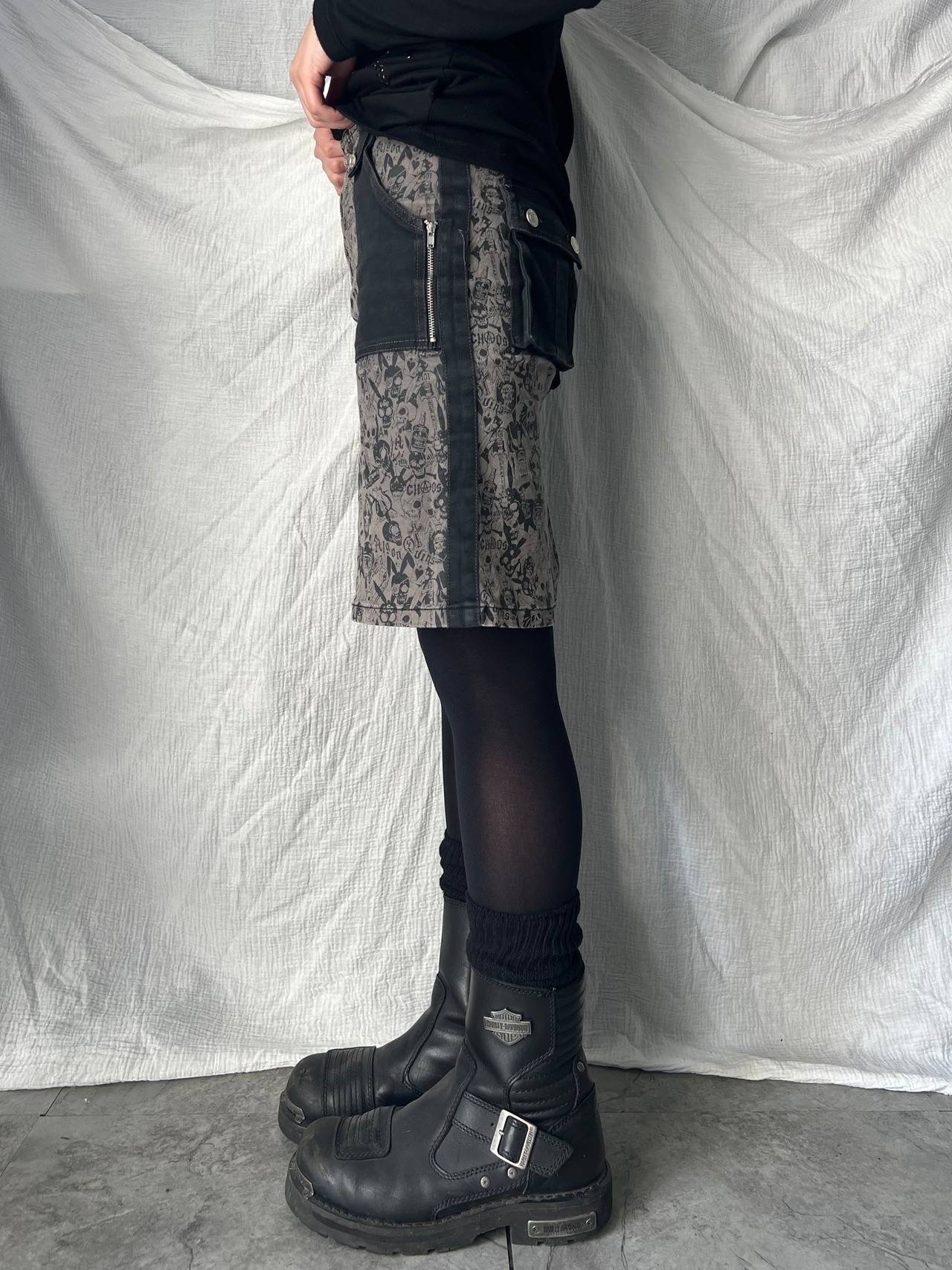 "Algonquins" Gimmick Pocket Tight Skirt