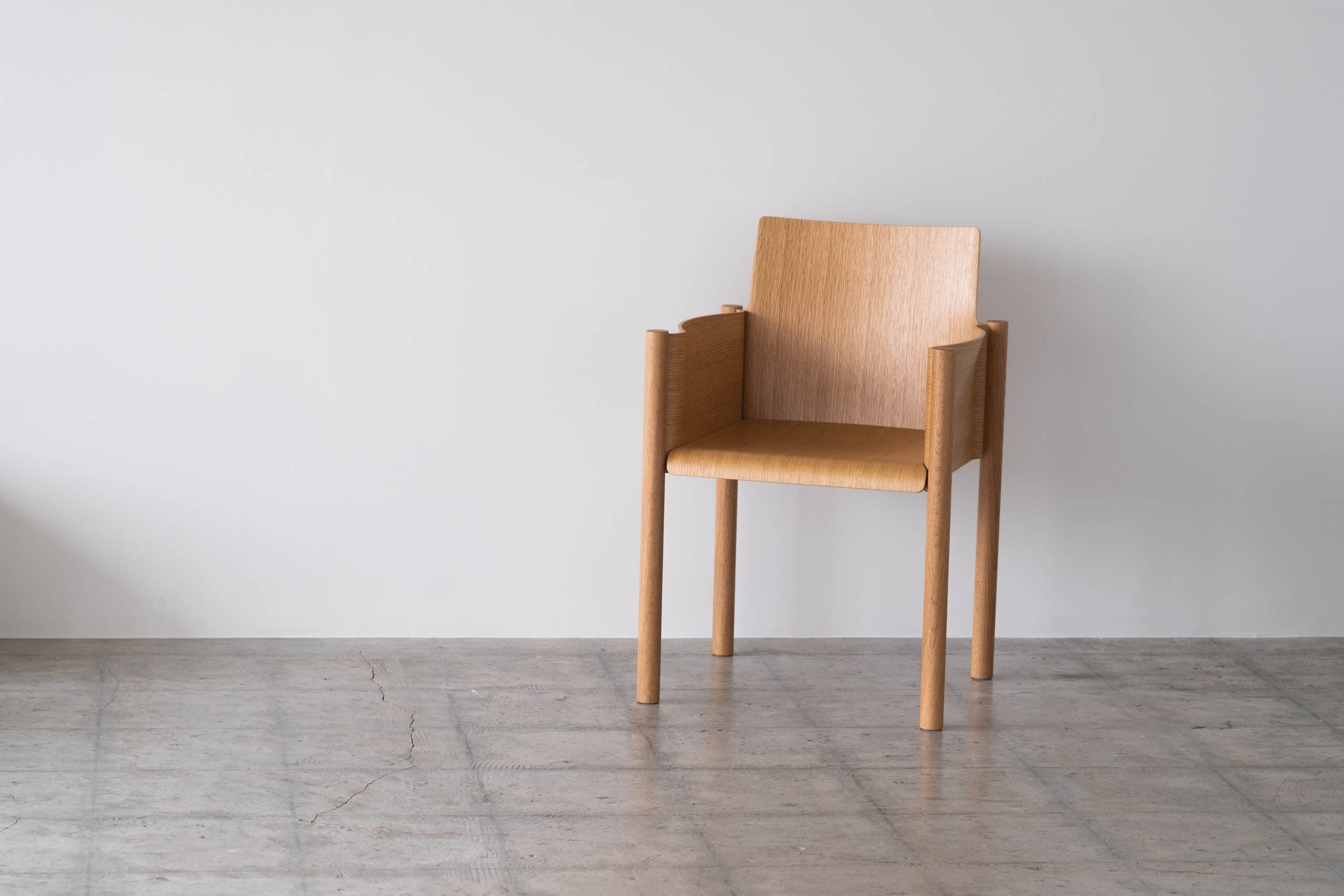 Kawara Armchair(Wooden Seat) | CONCEPT STORE A.