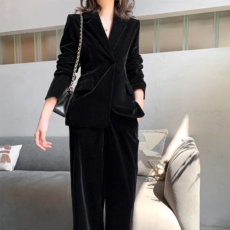 ベロア ベルベット セットアップ パンツスーツ レディース おしゃれ レディース スーツ ジャケット パンツ オフィスカジュアル レディース セットアップ テーラードジャケット レディース スーツ パンツ 結婚式 入園式 卒園式 入学式 卒園式 七五三 ママスーツ 黒 P8122