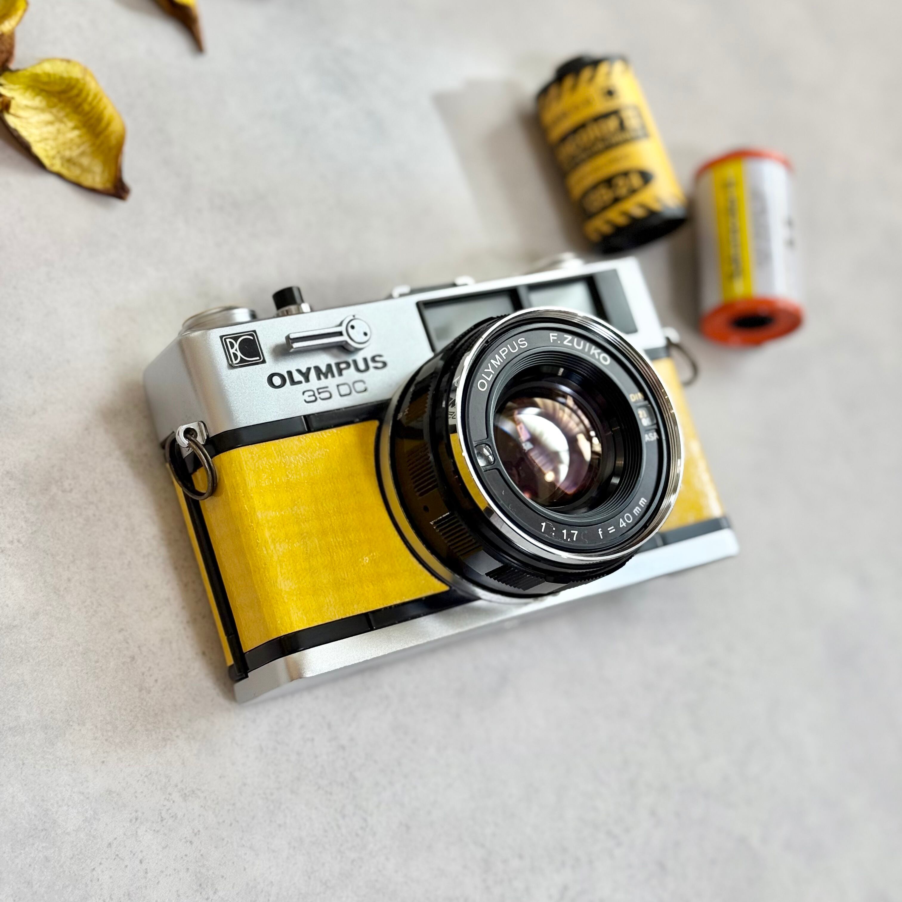 Lemon Yellow レモンイエロー Olympus 35DC | Macha Cameras