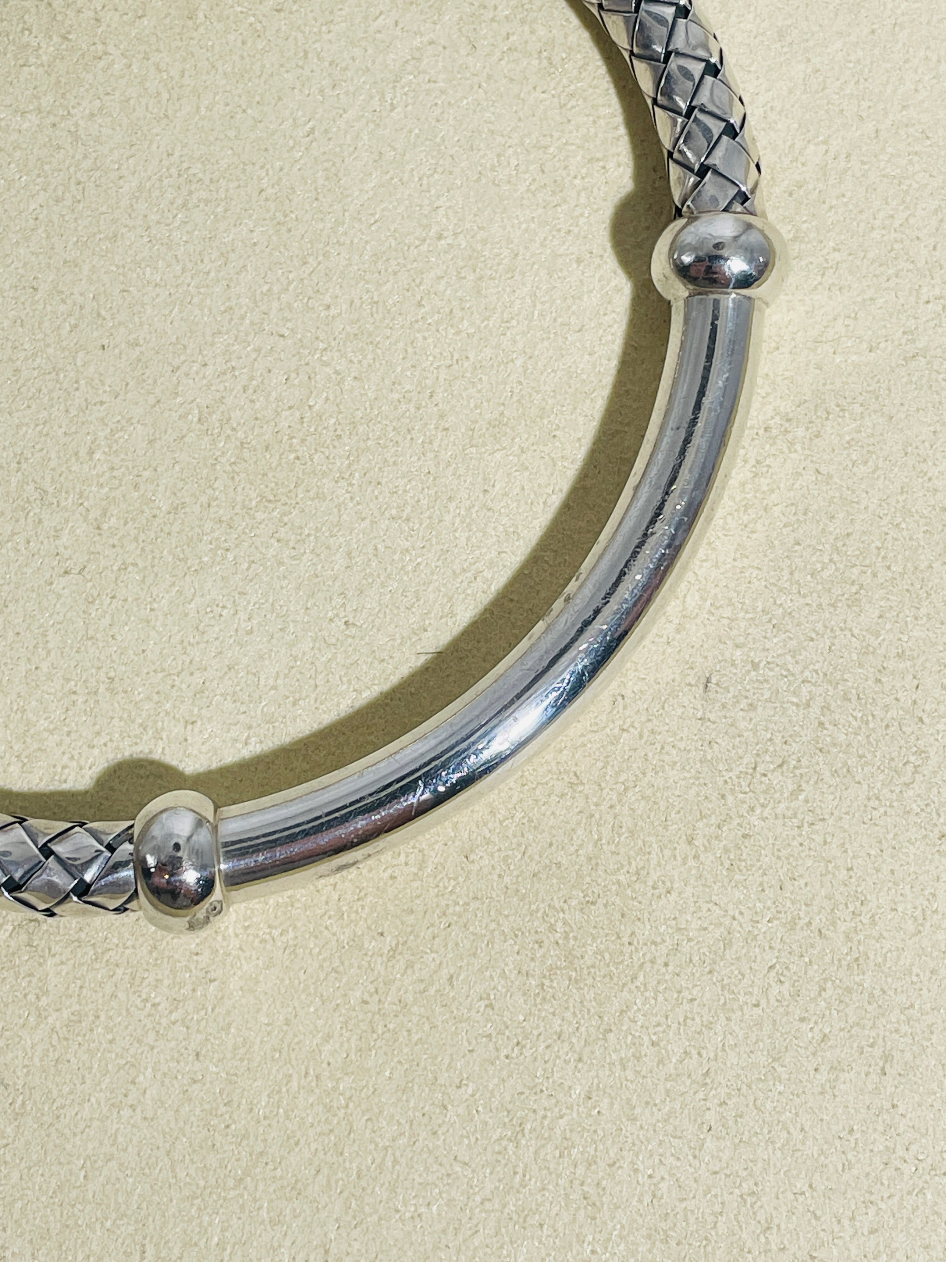 Intrecciato Woven Bangle -BOTTEGA VENETA- | Tender Records