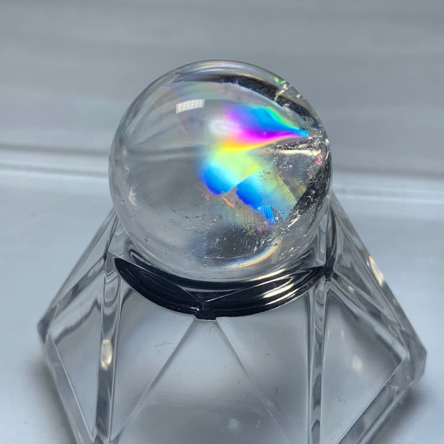 3.レインボー☆アイリスクォーツ スフィア