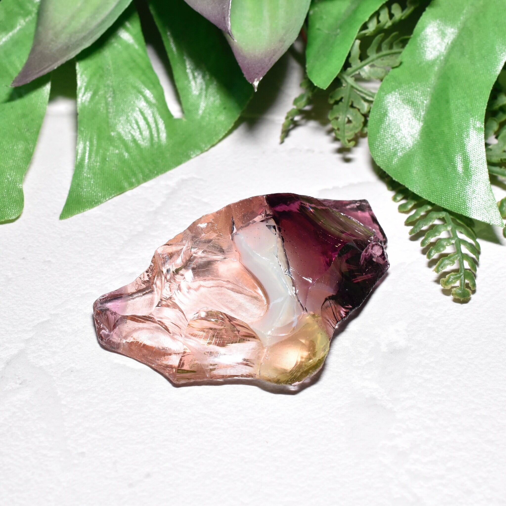 《虹入り》シエラネバダ産 アンダラクリスタル原石 ローズピンク&パープルマルチカラー