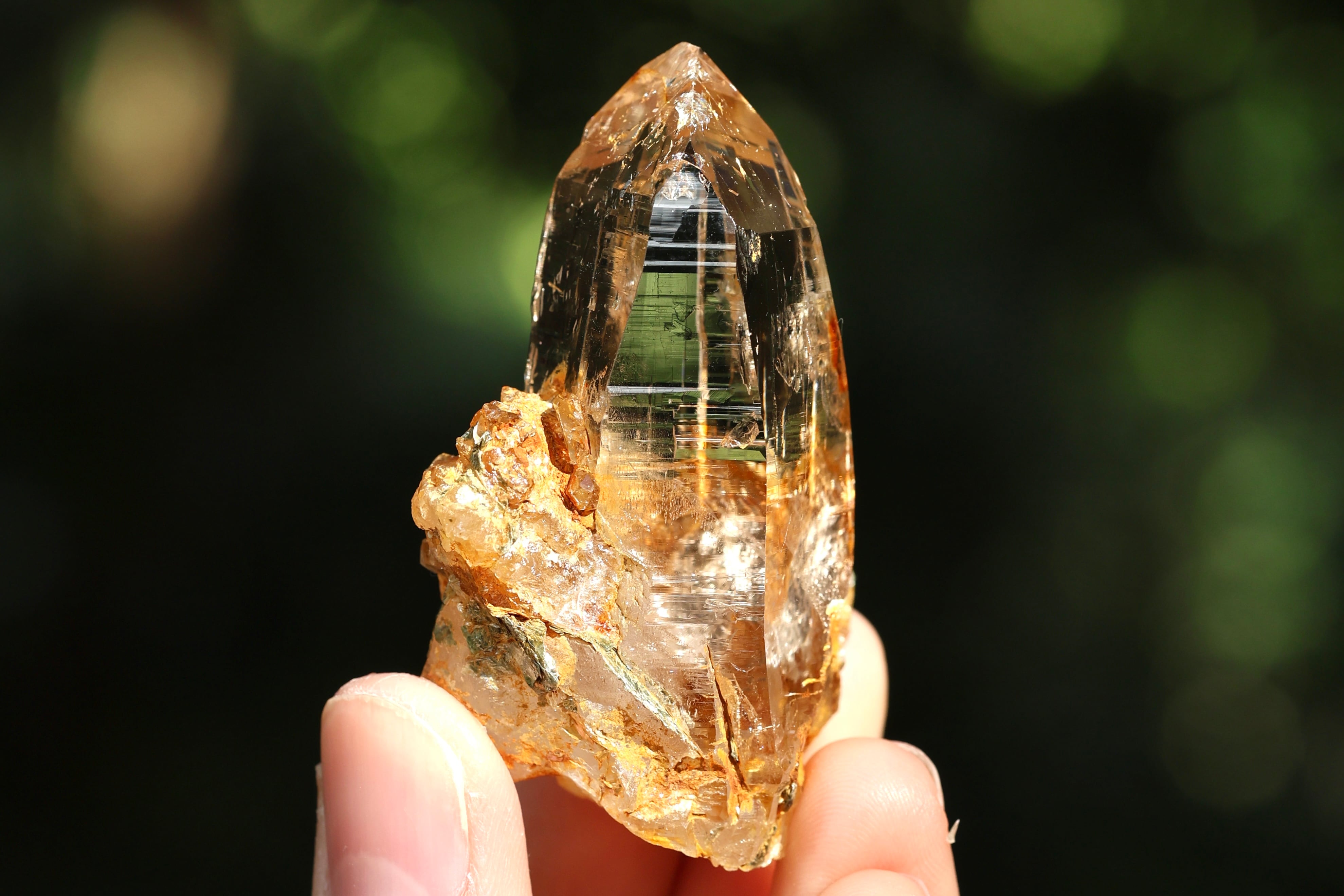 ヒマラヤ水晶 ガネーシュヒマール産 | 石垣島の夜光貝アクセサリーと