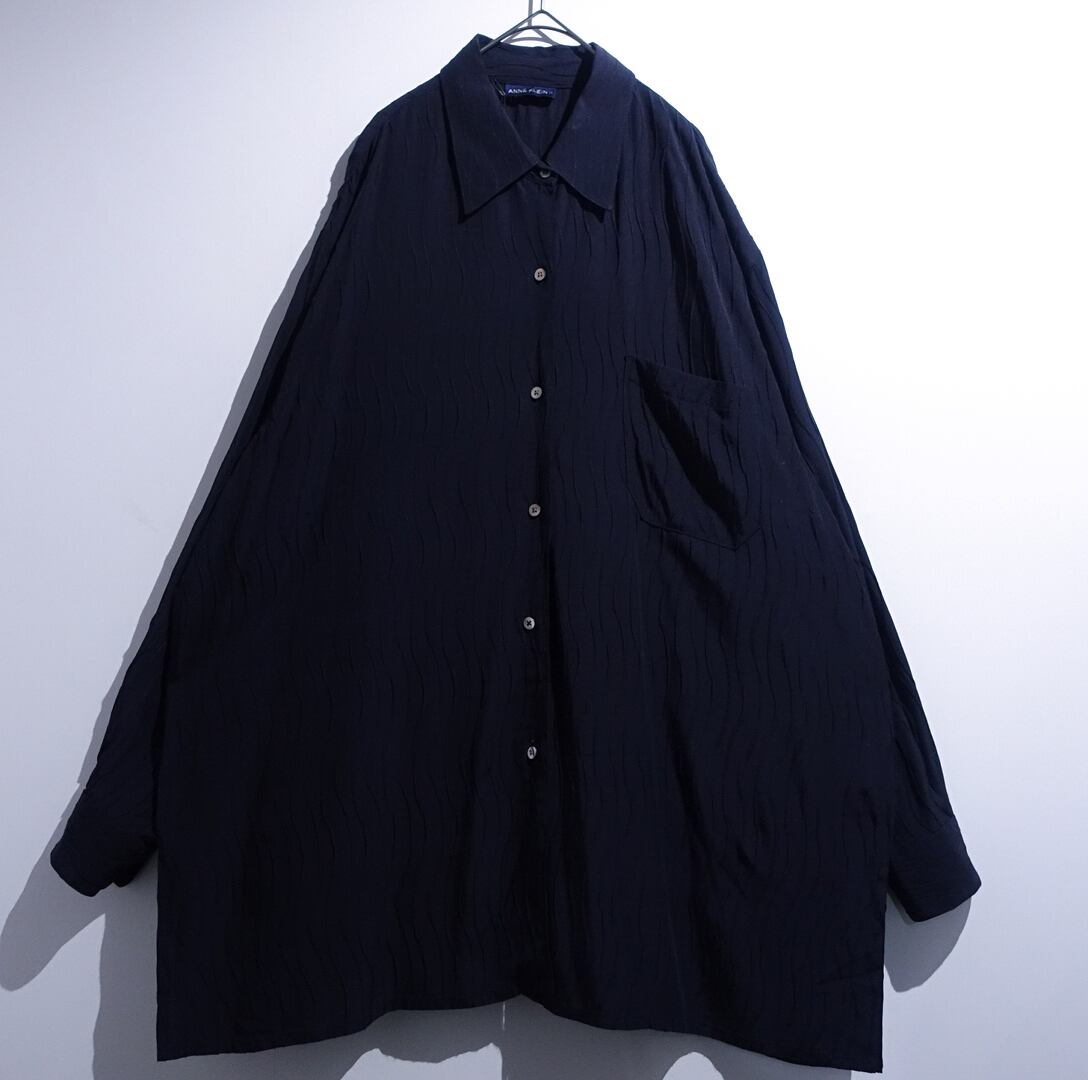 90s “ANNE KLEIN” Black Wave Embroidery Design Rayon Shirt
